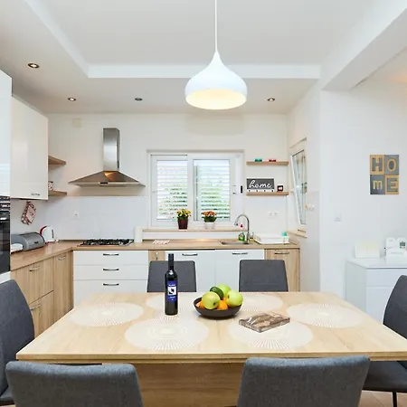Apartment Laurus