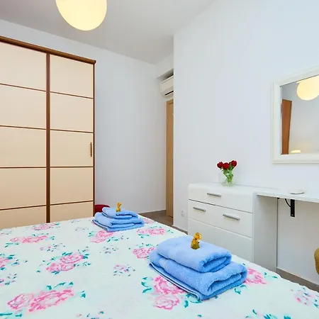 Laurus Apartman *
