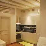 Laurus Apartman