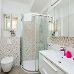 Laurus Apartman *